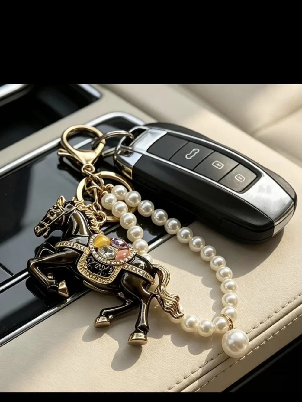 Beautiful Horse & Pearl Bag Charm/ Keychain NEW